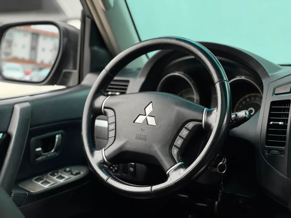 Mitsubishi Pajero Full 2008 — foto 9