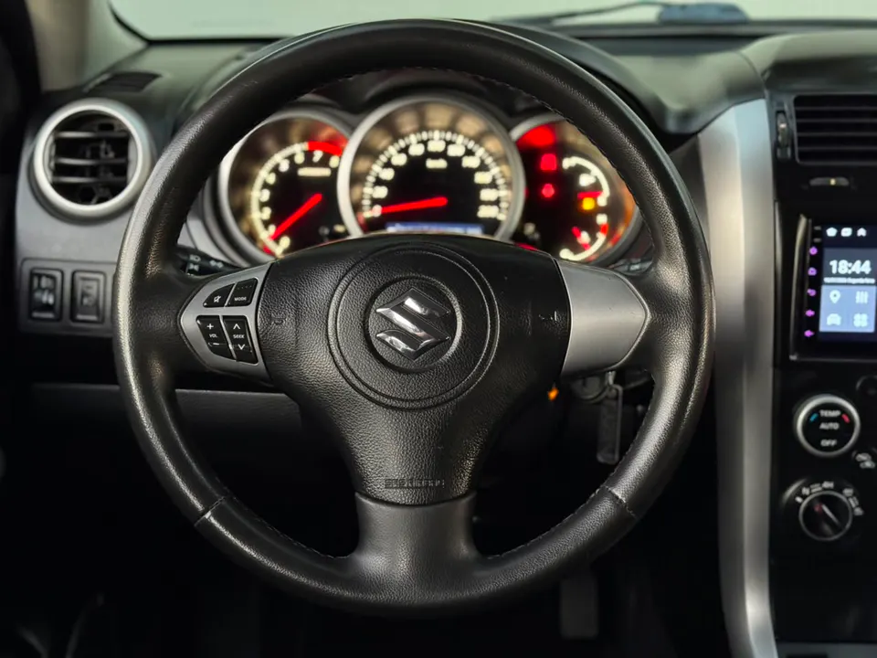 Suzuki Grand Vitara 2010 — foto 15