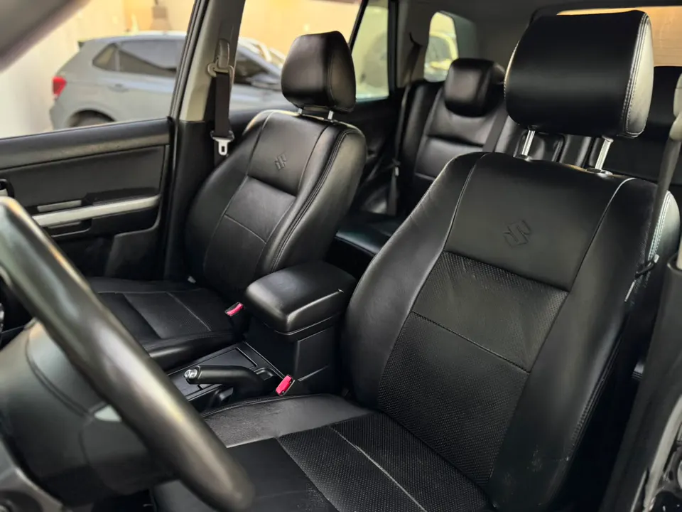 Suzuki Grand Vitara 2010 — foto 7