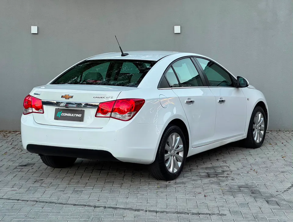 Chevrolet Cruze 2014 — foto 4