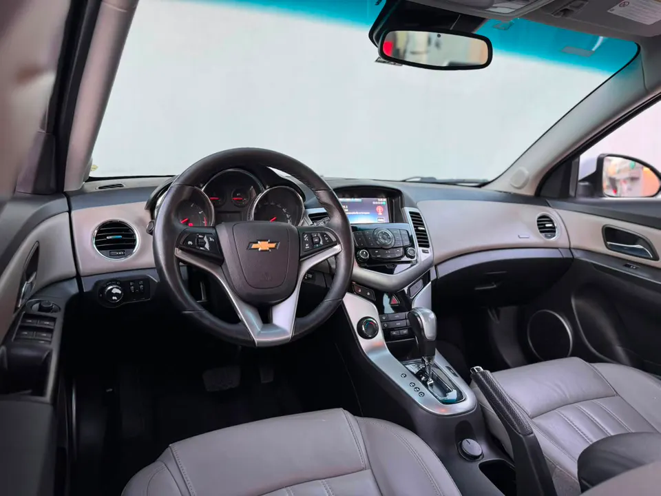 Chevrolet Cruze 2014 — foto 12