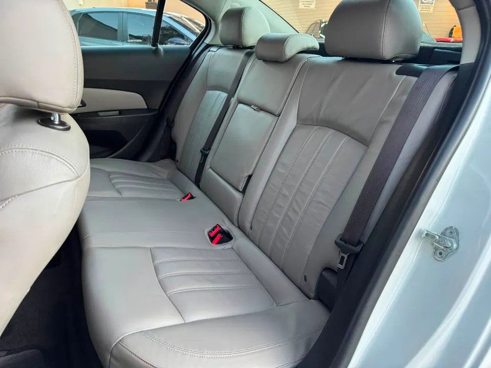 Chevrolet Cruze 2014 — foto 16