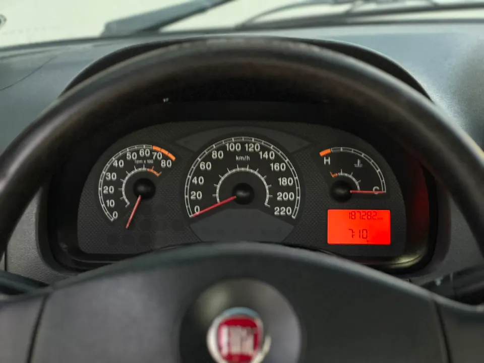 Fiat Siena 2012 — foto 11