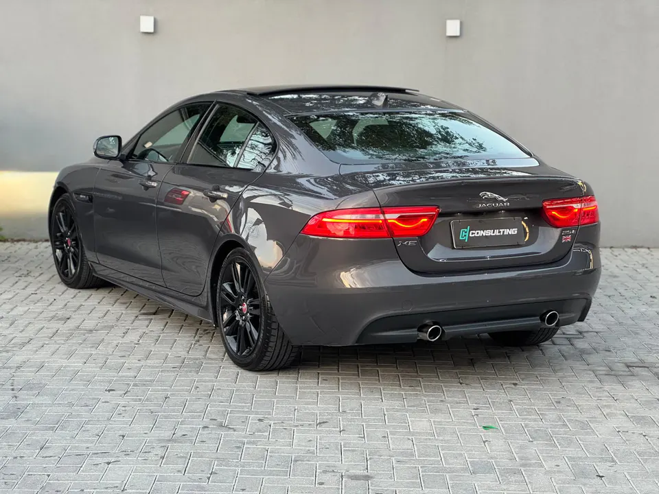 Jaguar XE 2017 — foto 4