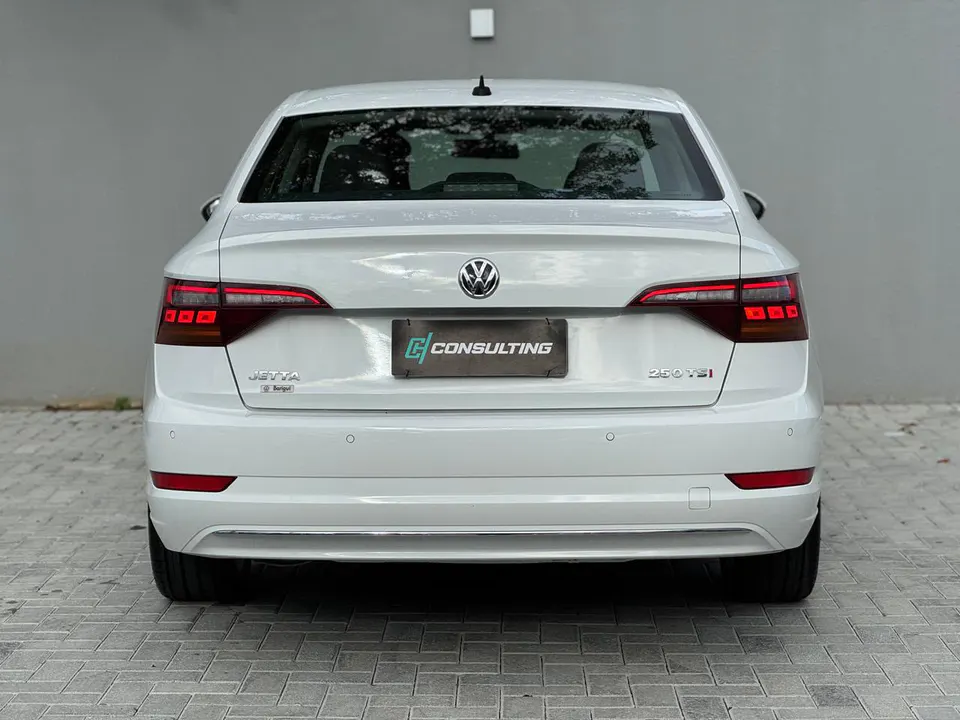 Volkswagen Jetta 2019 — foto 8