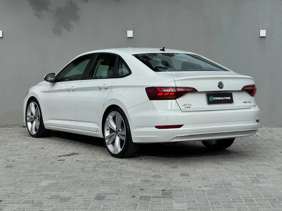 Volkswagen Jetta 2019 — foto 14