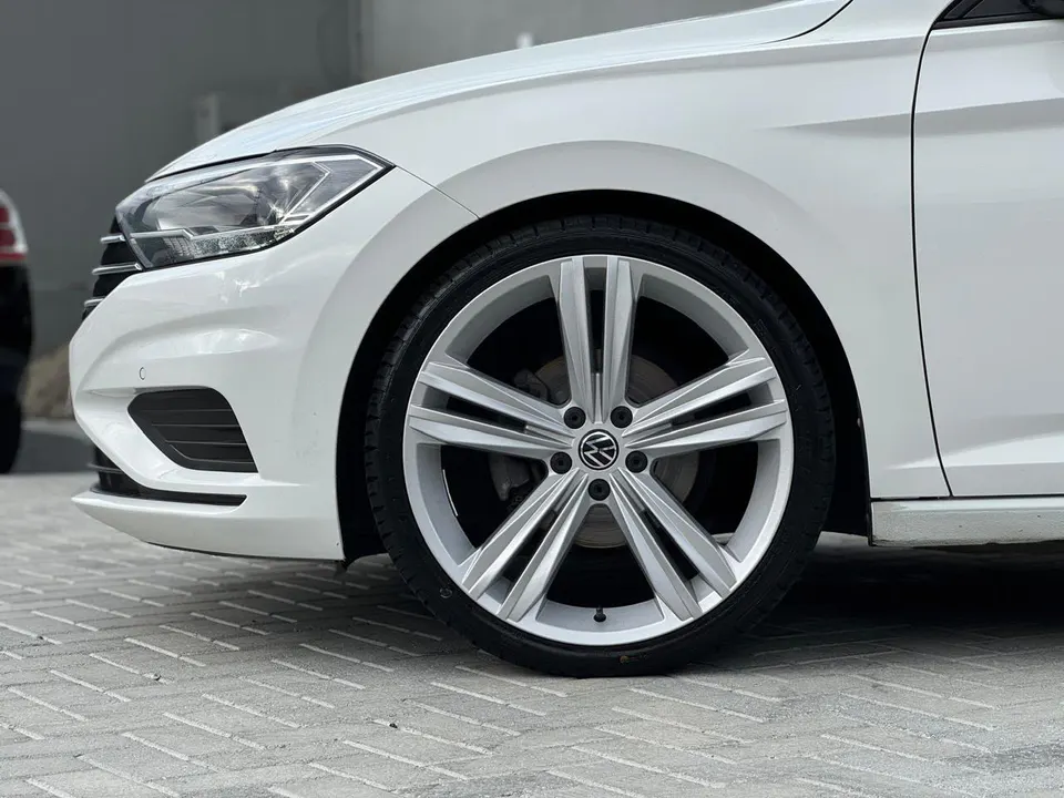 Volkswagen Jetta 2019 — foto 5