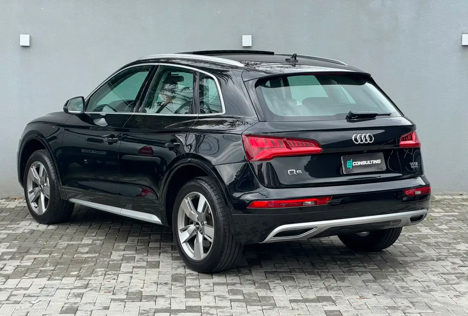 Audi Q5 2018 — foto 8