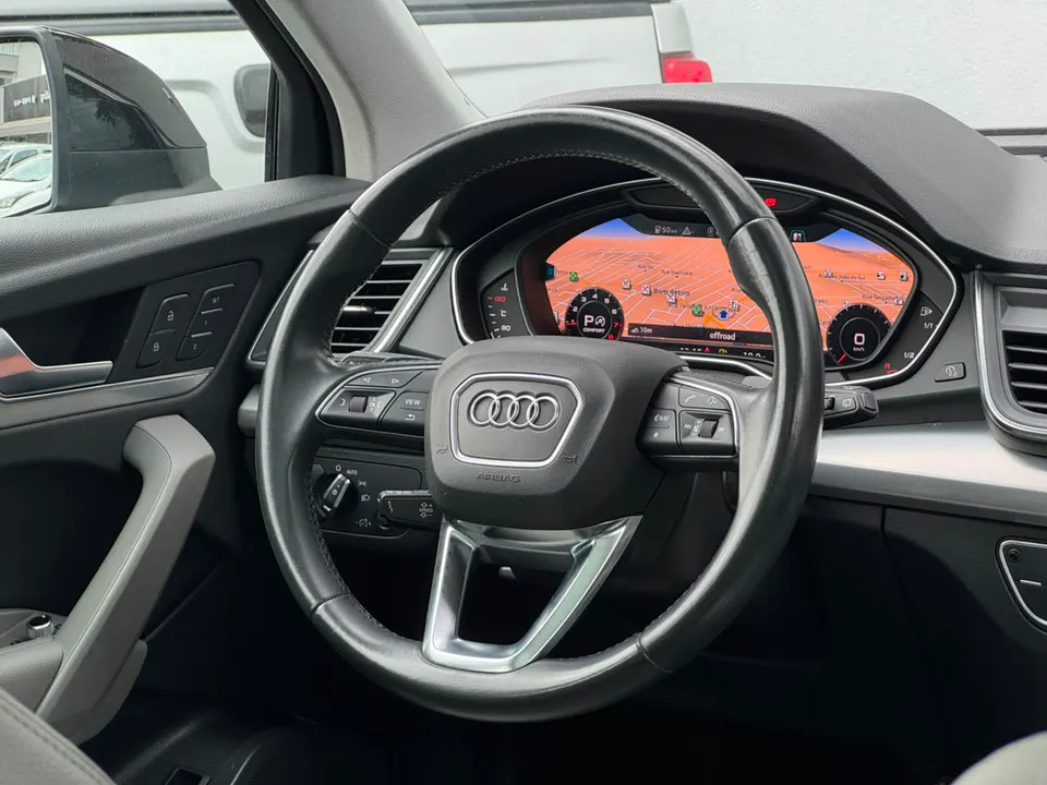 Audi Q5 2018 — foto 17