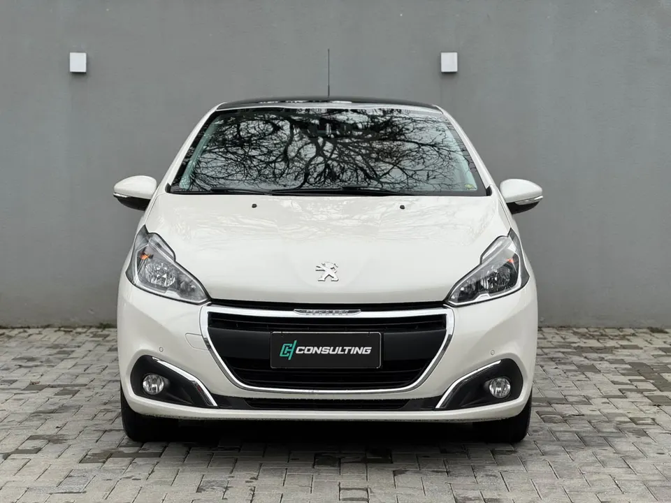 Peugeot 208 2018 — foto 2