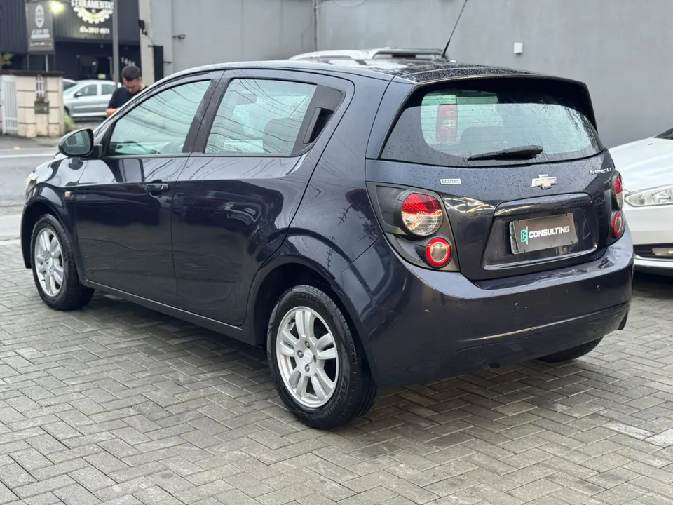 Chevrolet Sonic 2014 — foto 4