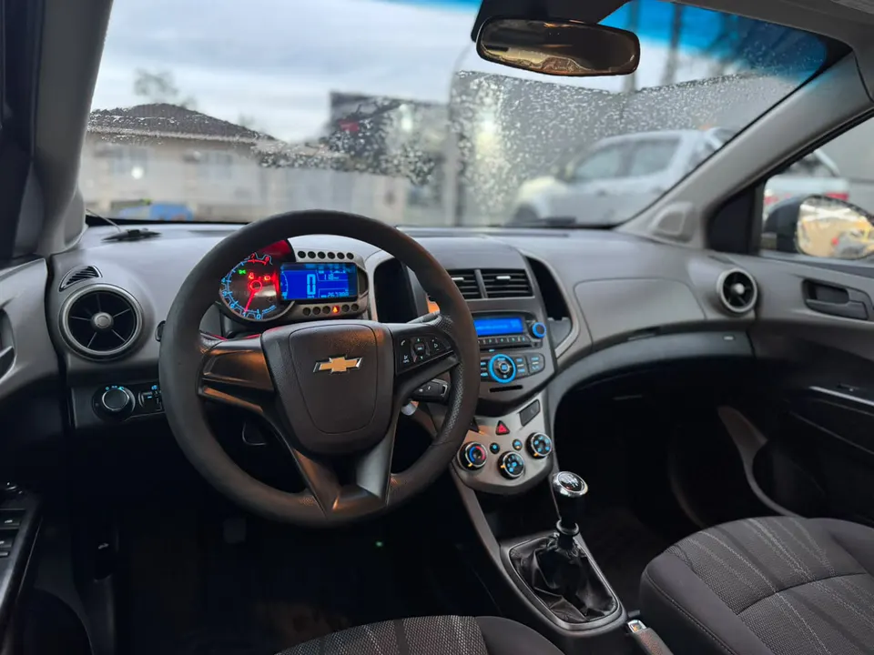 Chevrolet Sonic 2014 — foto 6